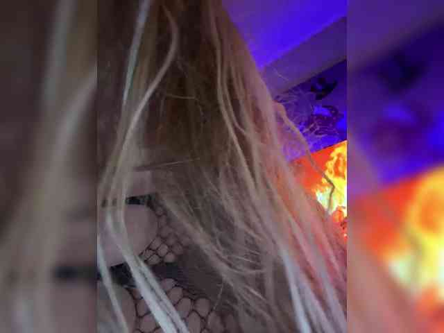 VictoriaFoxxx webcam