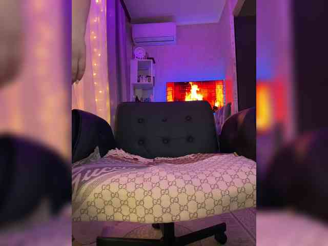 VictoriaFoxxx webcam