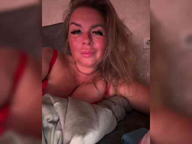 VictoriaFoxxx webcam