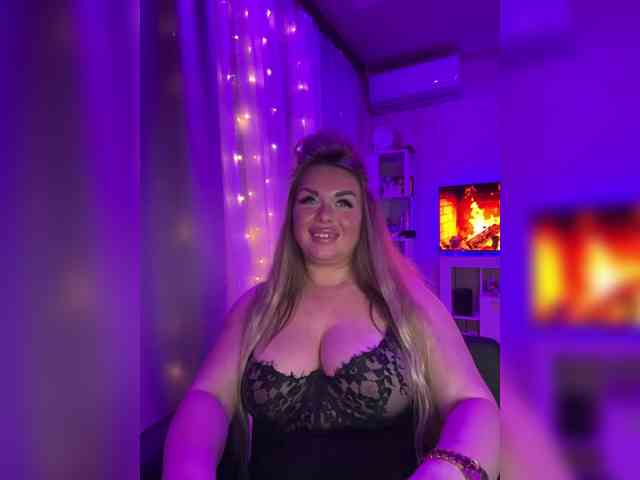 VictoriaFoxxx webcam