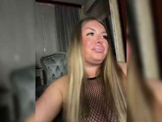 VictoriaFoxxx webcam