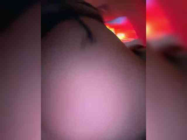 VictoriaFoxxx webcam