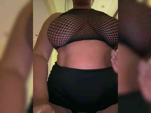 VictoriaFoxxx webcam