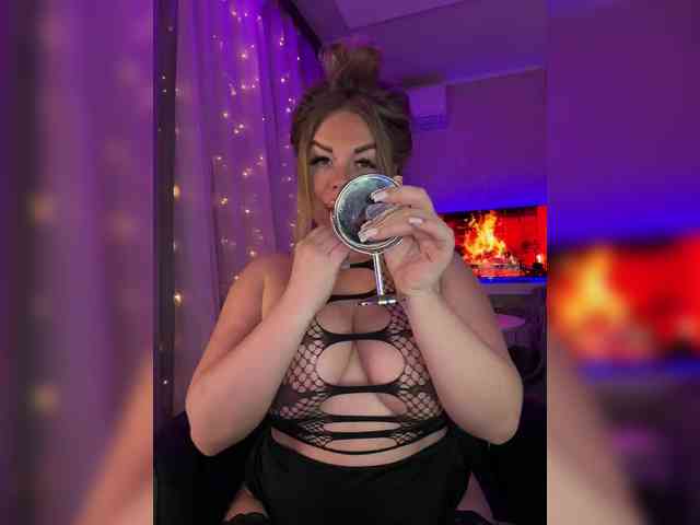 VictoriaFoxxx webcam