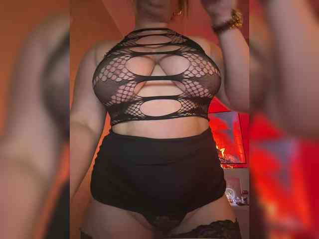 VictoriaFoxxx webcam