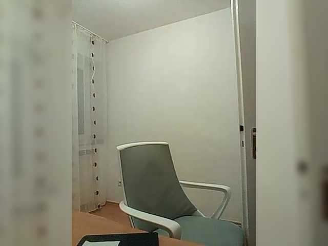 P-A-N-I-K-A's BongaCams show and profile