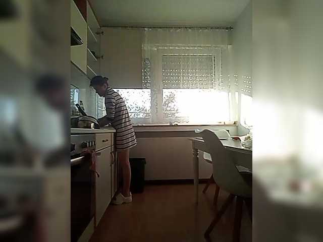  P-A-N-I-K-A chat room