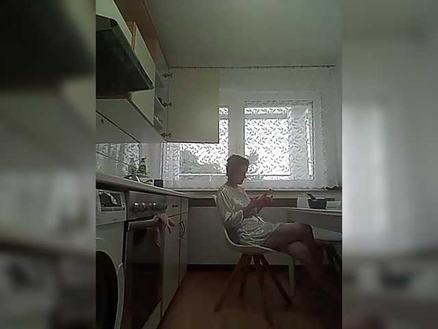  P-A-N-I-K-A chat room