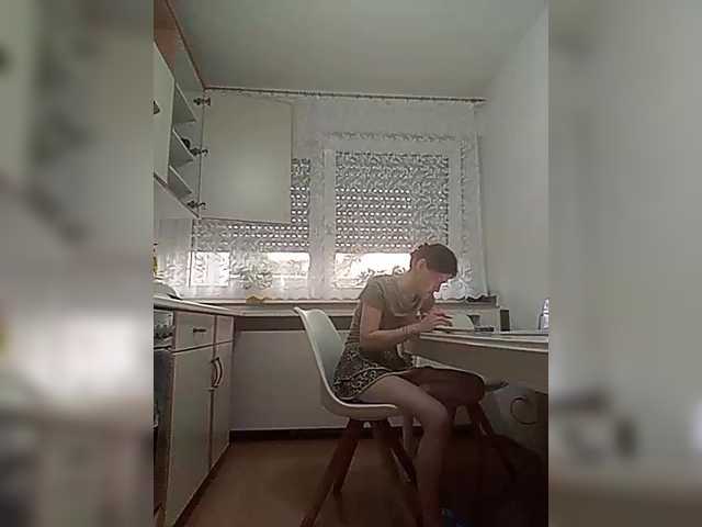  P-A-N-I-K-A chat room