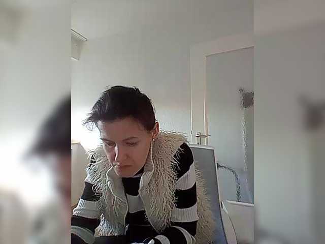 P-A-N-I-K-A's BongaCams show and profile