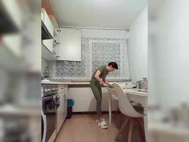 P-A-N-I-K-A P-A-N-I-K-A