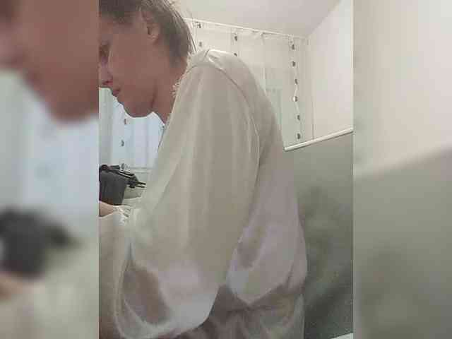 amateur sex cam P-A-N-I-K-A