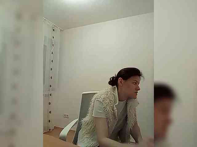 P-A-N-I-K-A P-A-N-I-K-A