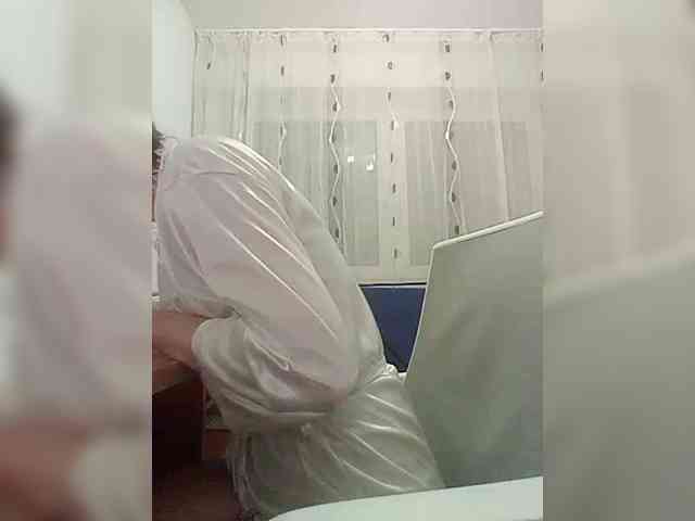 live cam bedroom P-A-N-I-K-A