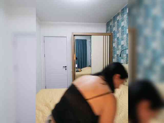 Your_Lilith webcam