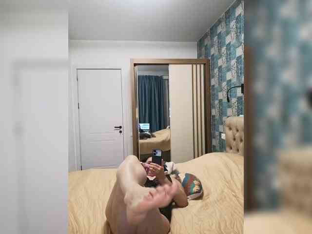 Your_Lilith webcam