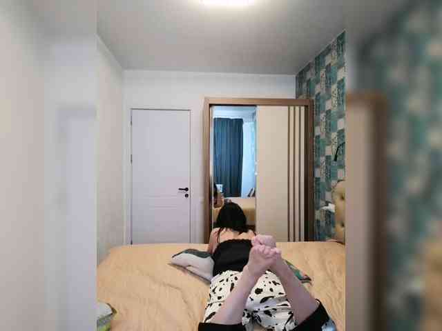Your_Lilith webcam
