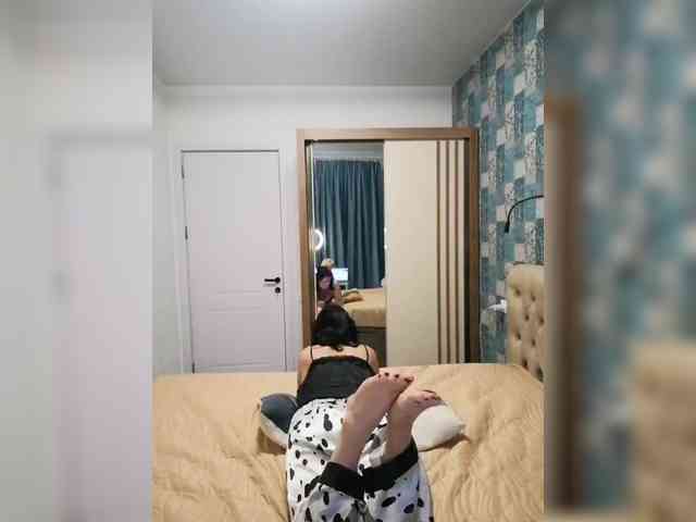 Your_Lilith webcam