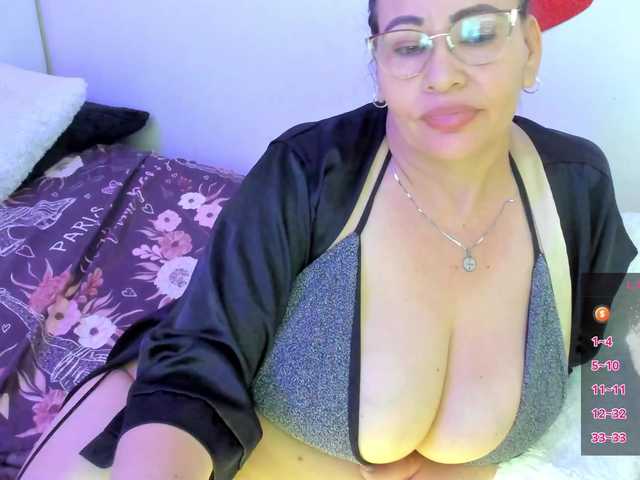 esmeraldamilf's BongaCams show and profile
