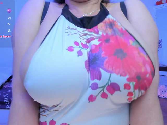 esmeraldamilf's BongaCams show and profile