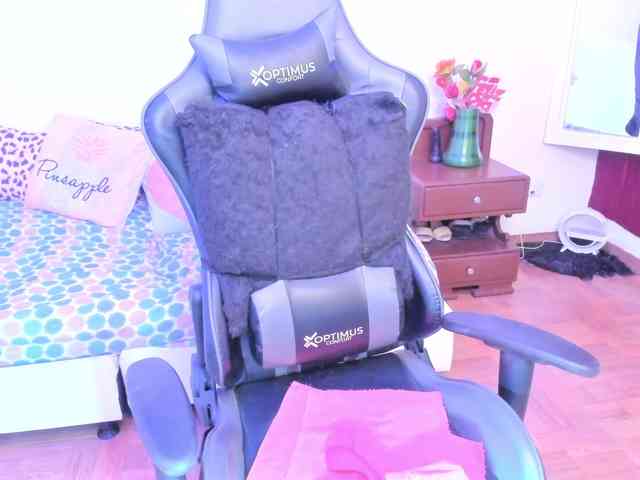 esmeraldamilf webcam