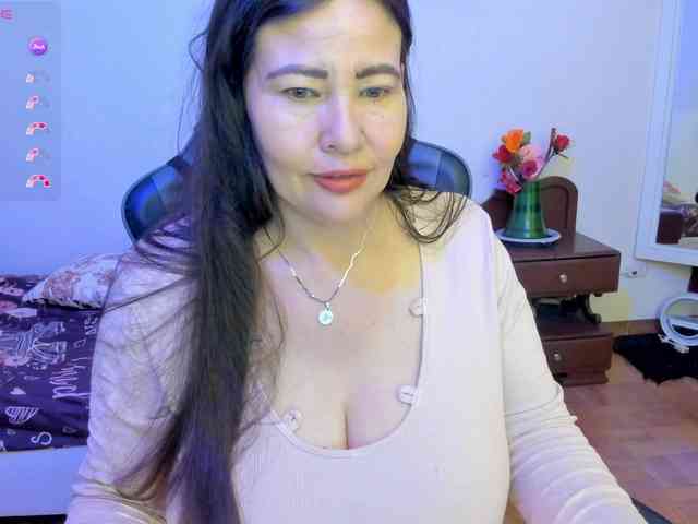 esmeraldamilf webcam