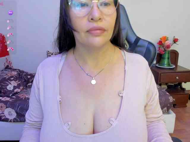 esmeraldamilf webcam