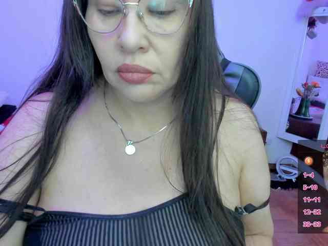 esmeraldamilf webcam