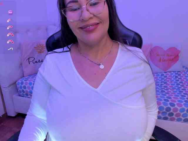 esmeraldamilf webcam
