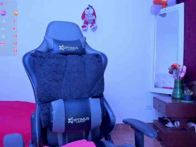 esmeraldamilf webcam