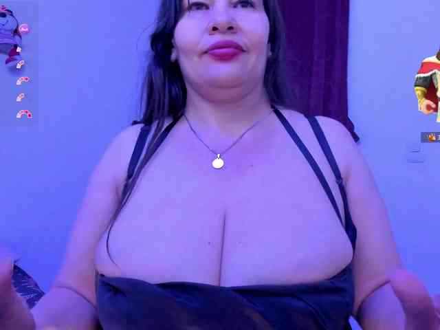 esmeraldamilf webcam