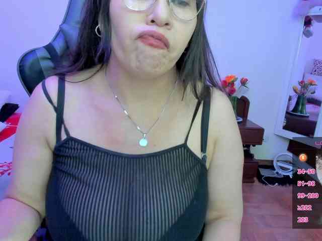 esmeraldamilf webcam