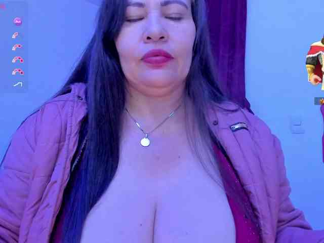 esmeraldamilf webcam
