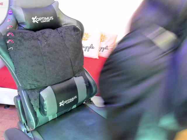 esmeraldamilf webcam