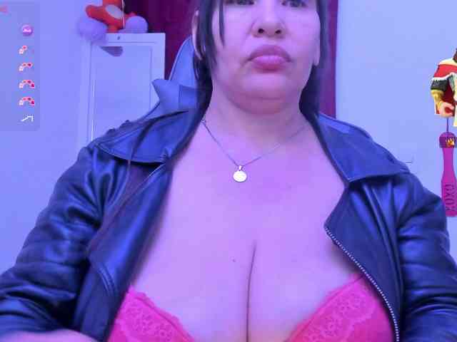 esmeraldamilf webcam