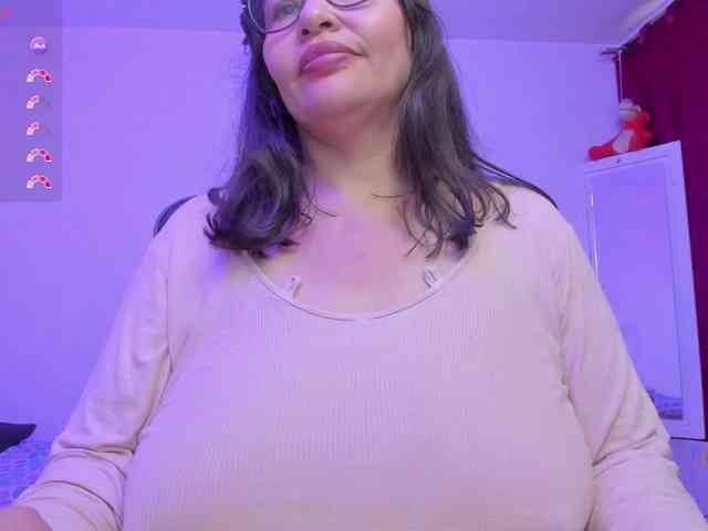 esmeraldamilf webcam