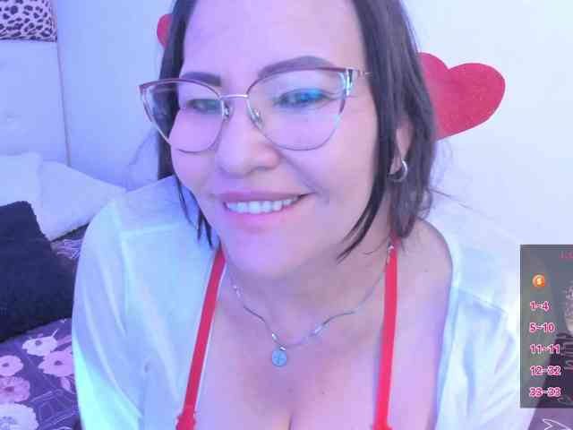 esmeraldamilf webcam