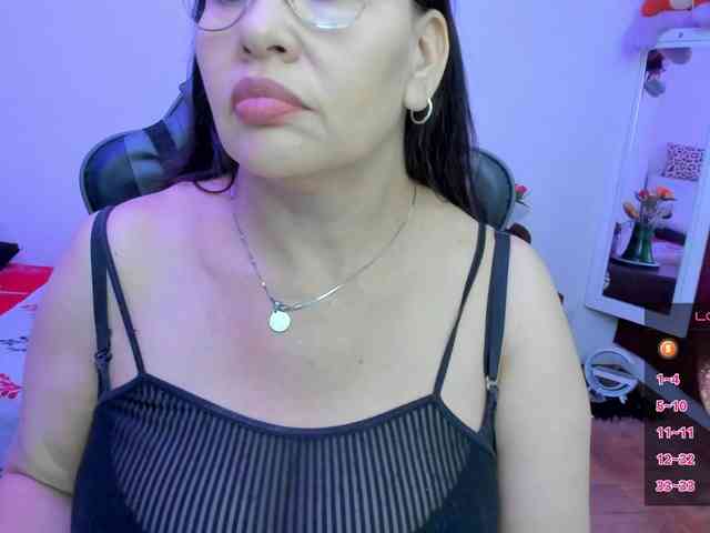 esmeraldamilf webcam