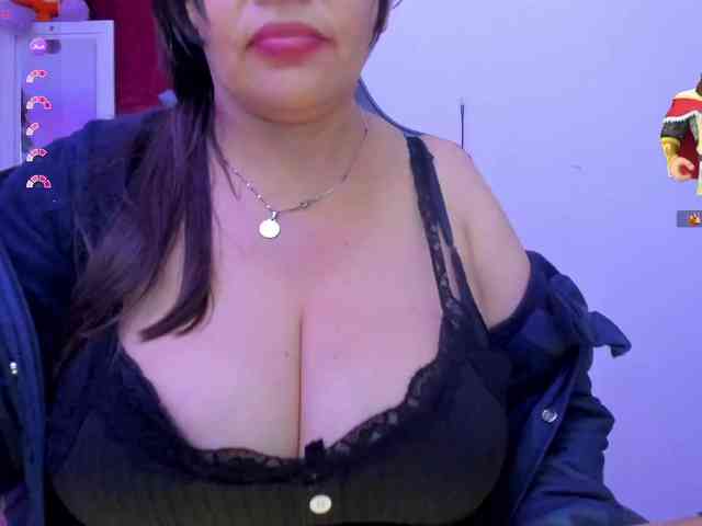 esmeraldamilf webcam