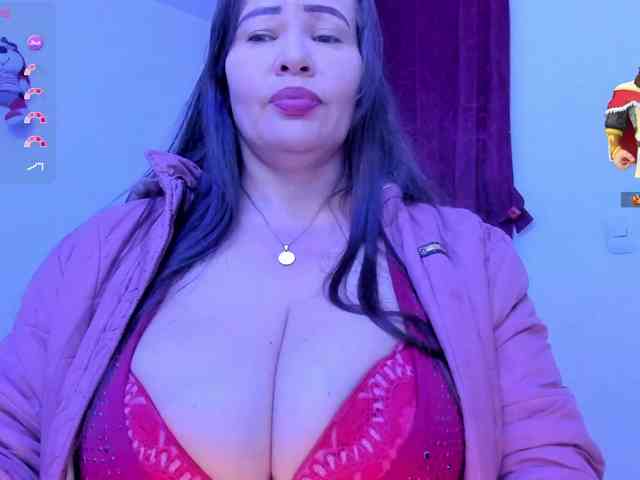 esmeraldamilf webcam