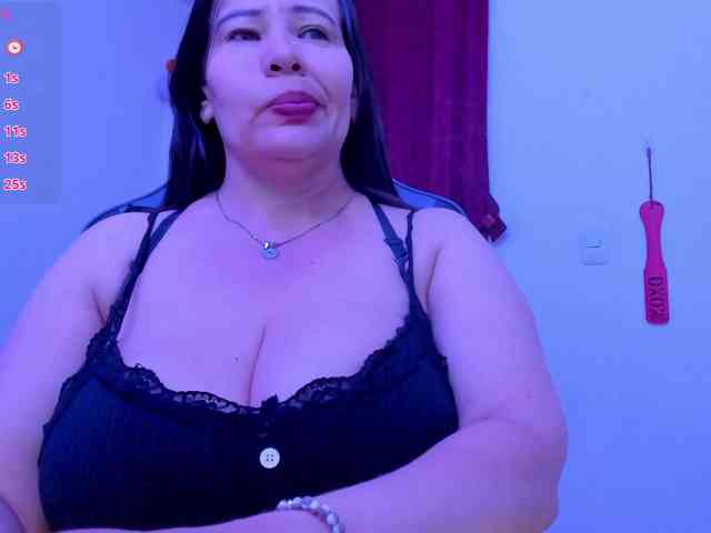 esmeraldamilf webcam