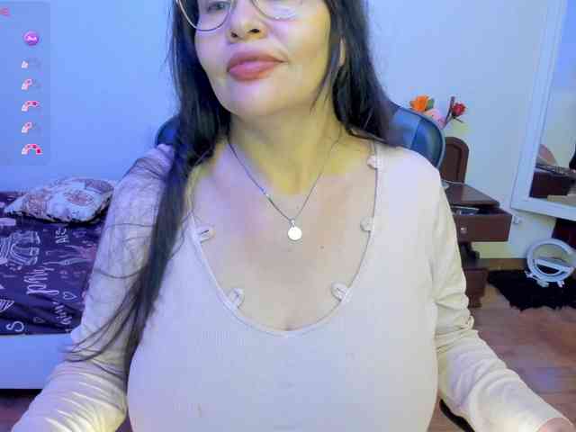 esmeraldamilf webcam