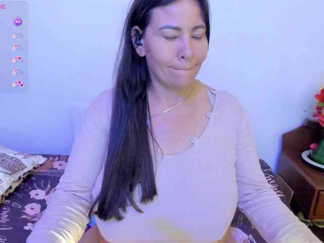 esmeraldamilf webcam