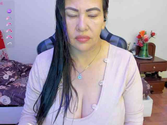 esmeraldamilf webcam