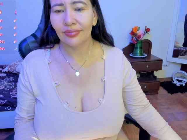 esmeraldamilf webcam