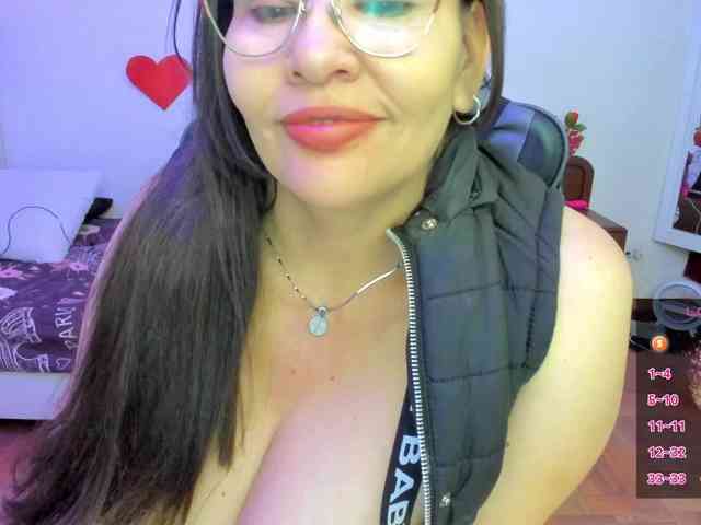 esmeraldamilf webcam