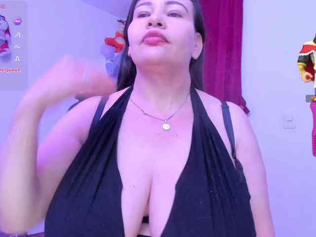 esmeraldamilf webcam