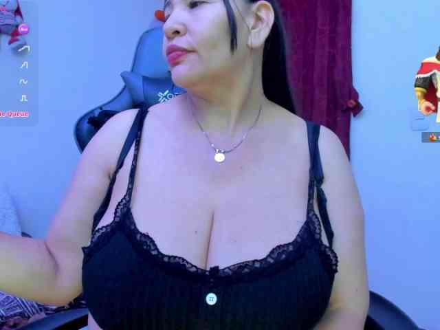 esmeraldamilf webcam