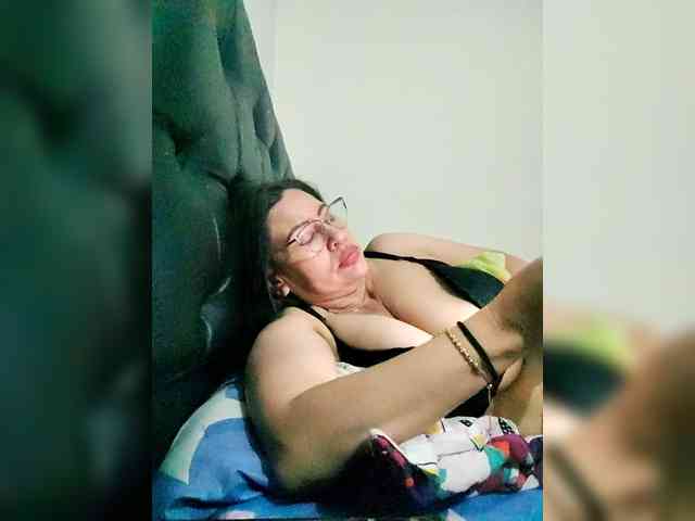 esmeraldamilf webcam