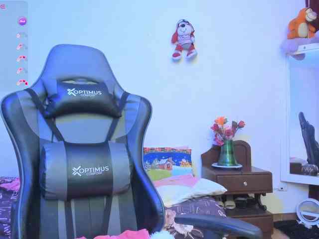 esmeraldamilf webcam